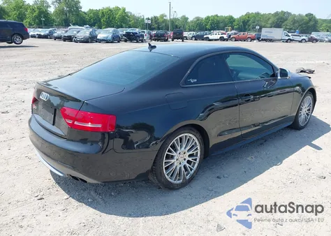 2011 Audi S5 4.2 Premium Plus from USA, damaged, VIN WAUCVAFR4BA044801